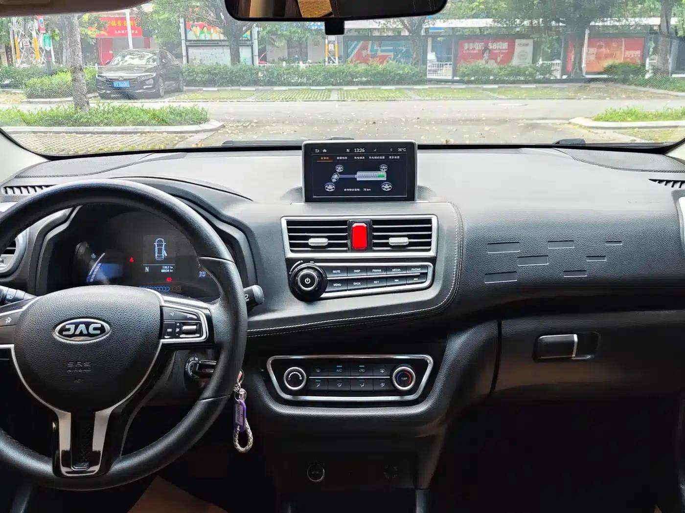 JAC iEV6E 2018 Sport Edition, iEV6E Luxury Smart Edition — миниатюра 10
