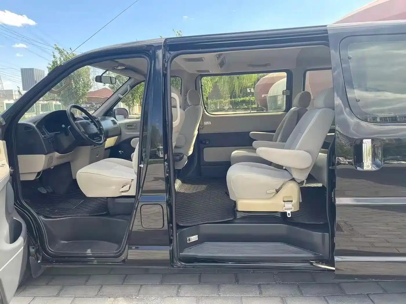 Grace 2007 2.7L Business Class Standard 9-seater 3RZ — миниатюра 12