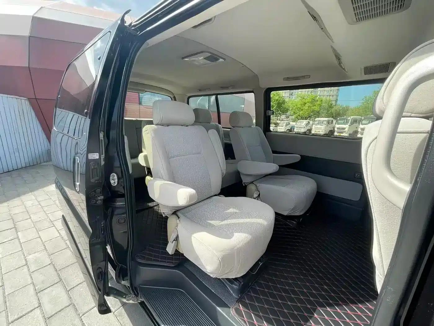 Grace 2007 2.7L Business Class Standard 9-seater 3RZ — миниатюра 17