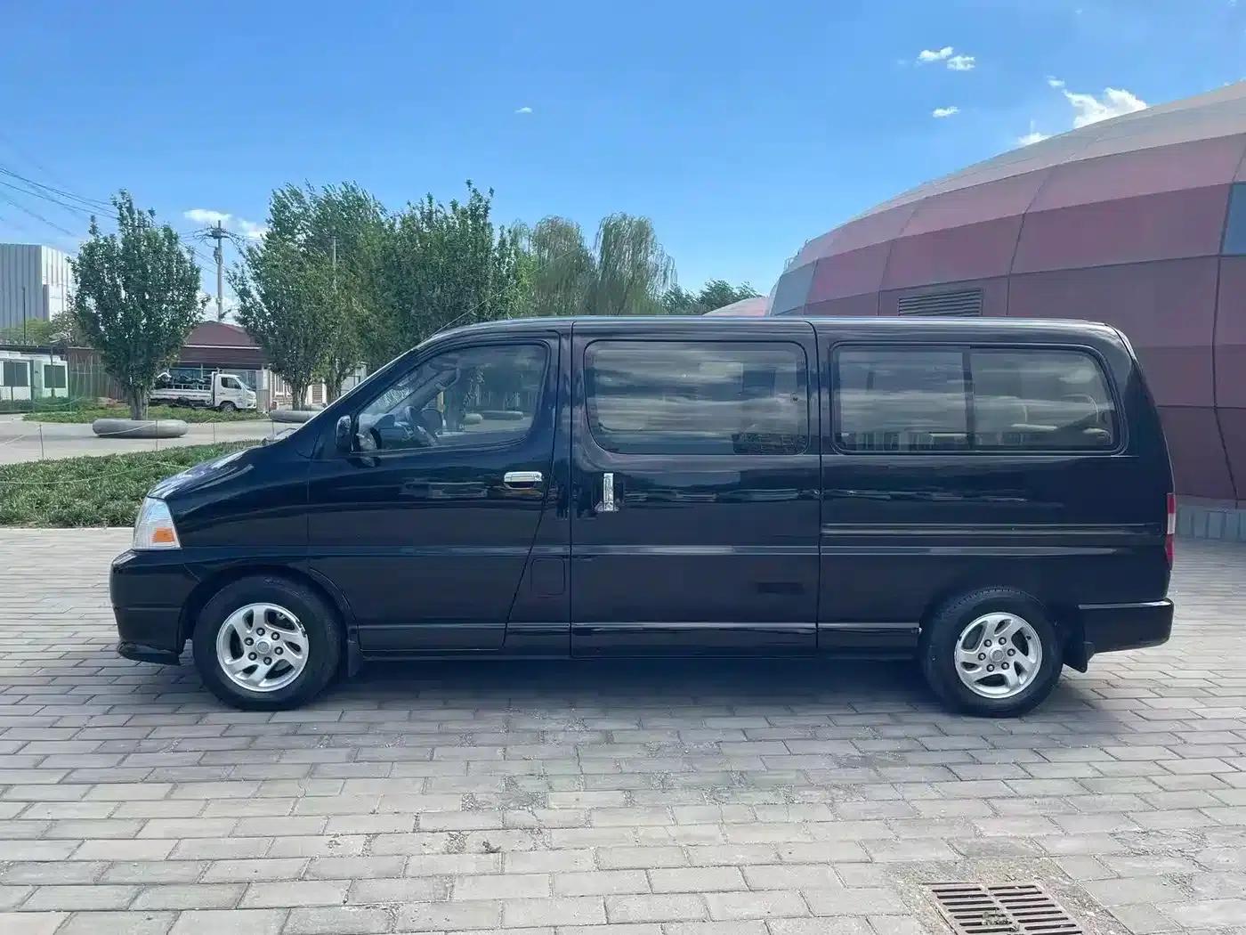 Grace 2007 2.7L Business Class Standard 9-seater 3RZ — миниатюра 5