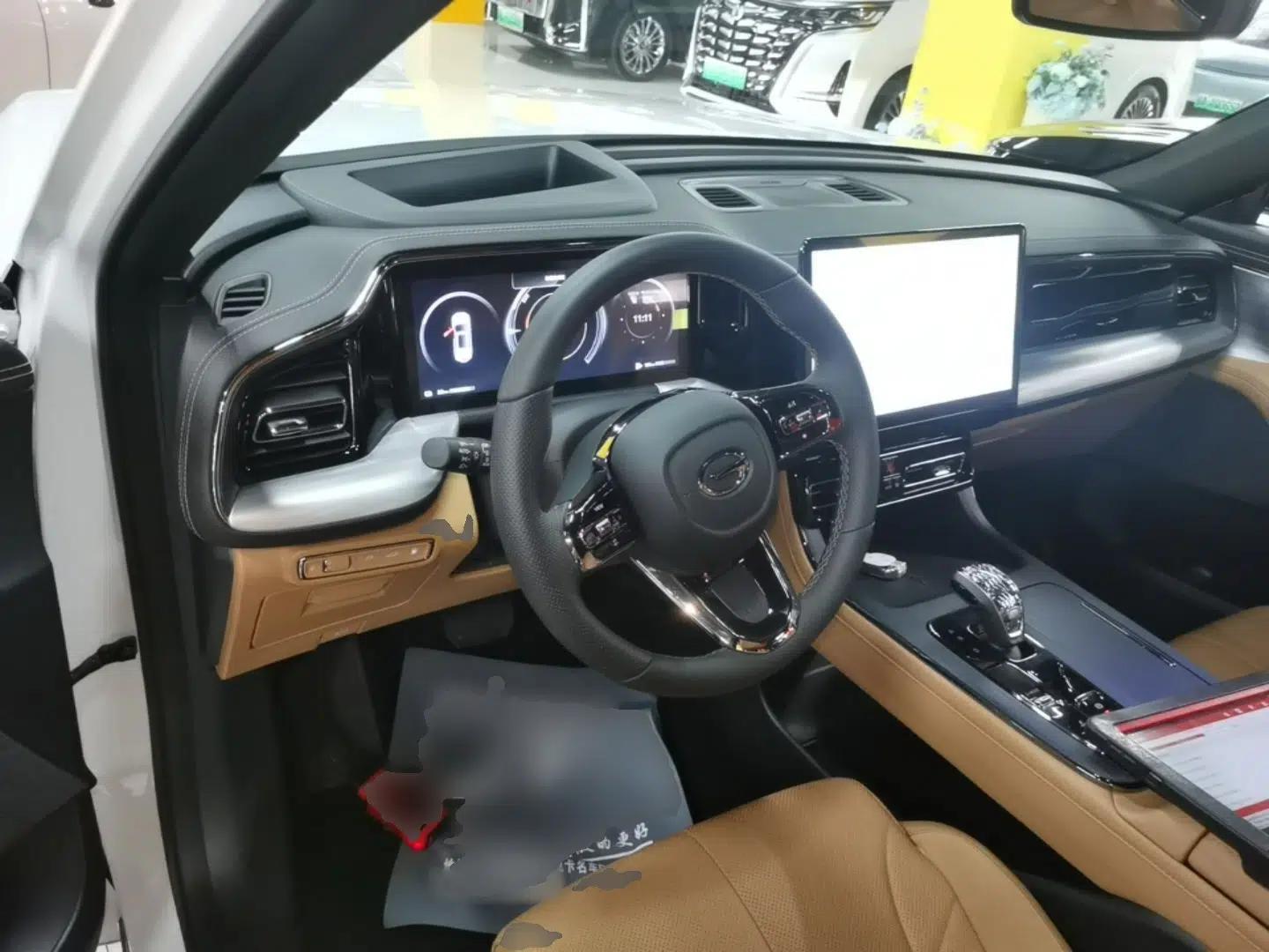 GAC Trumpchi ES9 2024 PHEV 143km Traveler Max — миниатюра 13