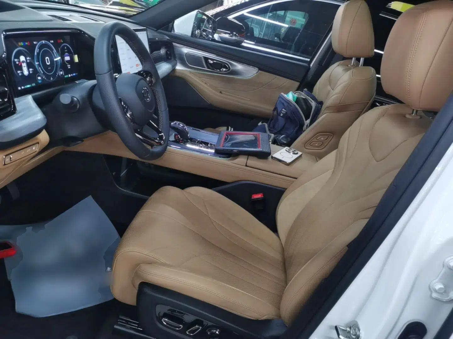 GAC Trumpchi ES9 2024 PHEV 143km Traveler Max — миниатюра 18