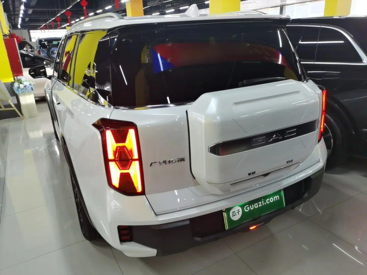 GAC Trumpchi ES9 2024 PHEV 143km Traveler Max — миниатюра 4