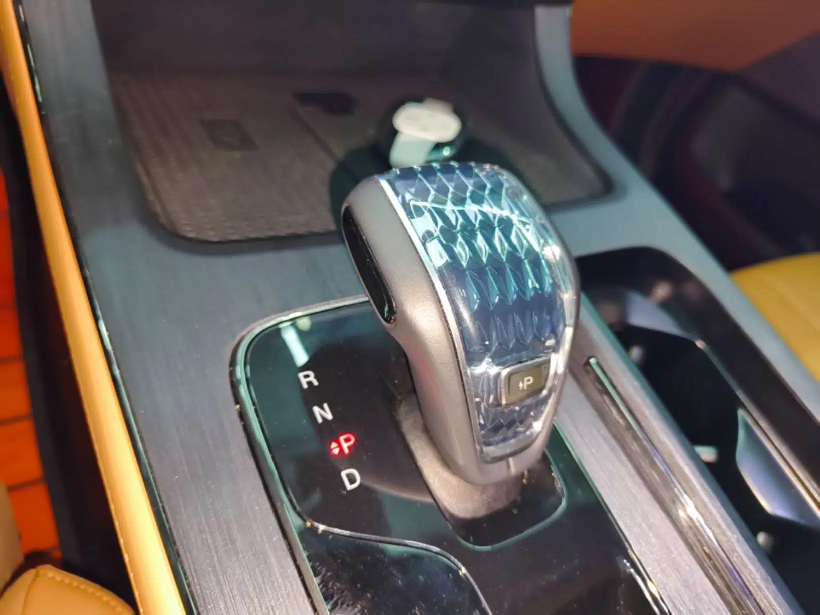 GAC Trumpchi ES9 2024 PHEV 143km Traveler Max — миниатюра 16