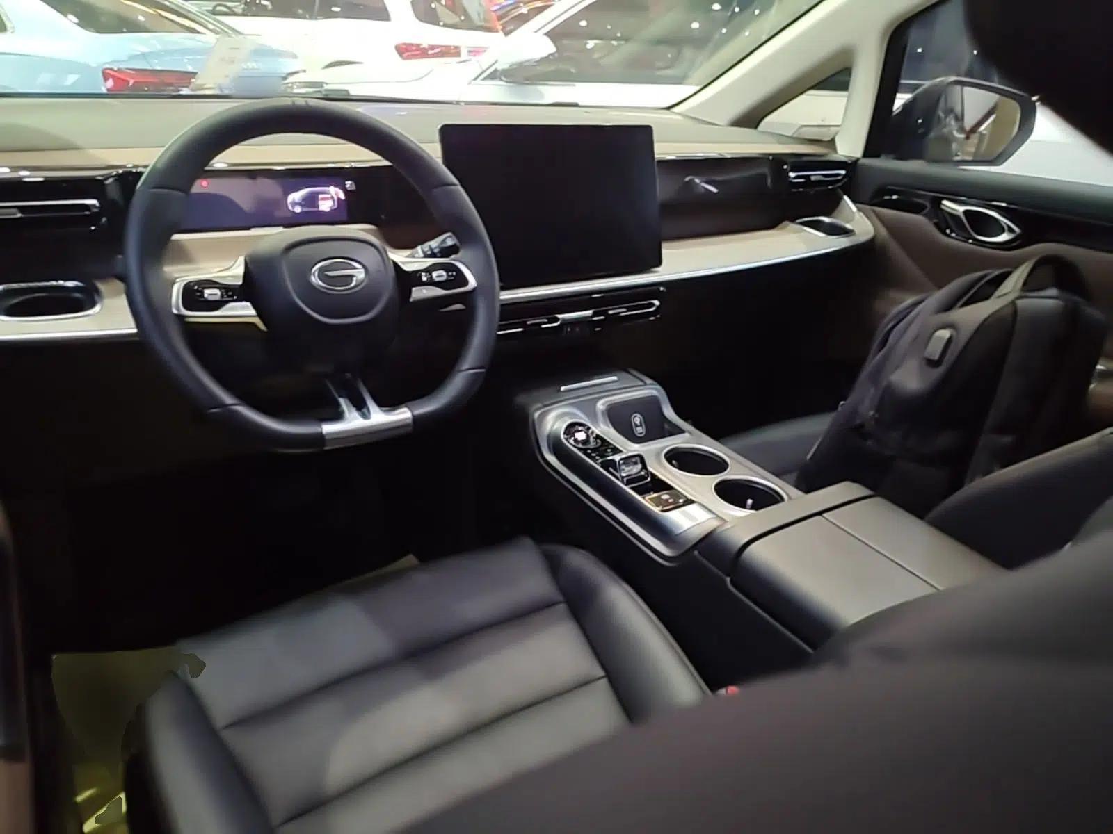 GAC Trumpchi E8 2024 Honor Series 2.0L Honor Edition — миниатюра 13