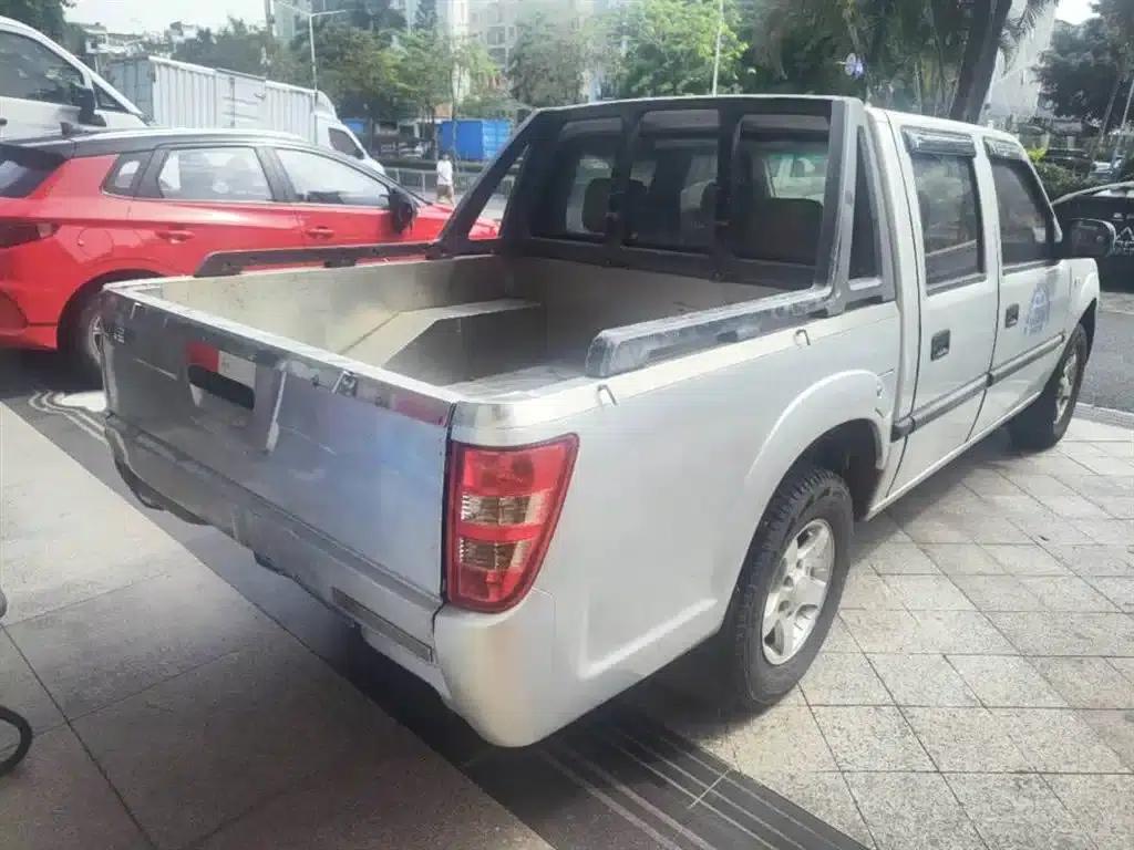 Baodian 2016 New Value-for-Money Diesel Two-Wheel Drive Standard Luxury Model JX493ZLQ4G — миниатюра 4