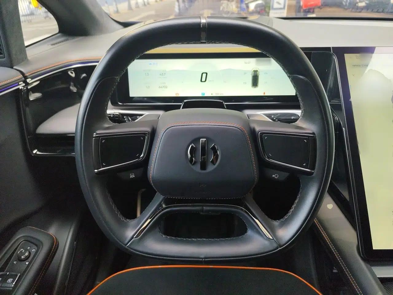 HiPhi X 2021 Founder Edition 6-seater — миниатюра 11