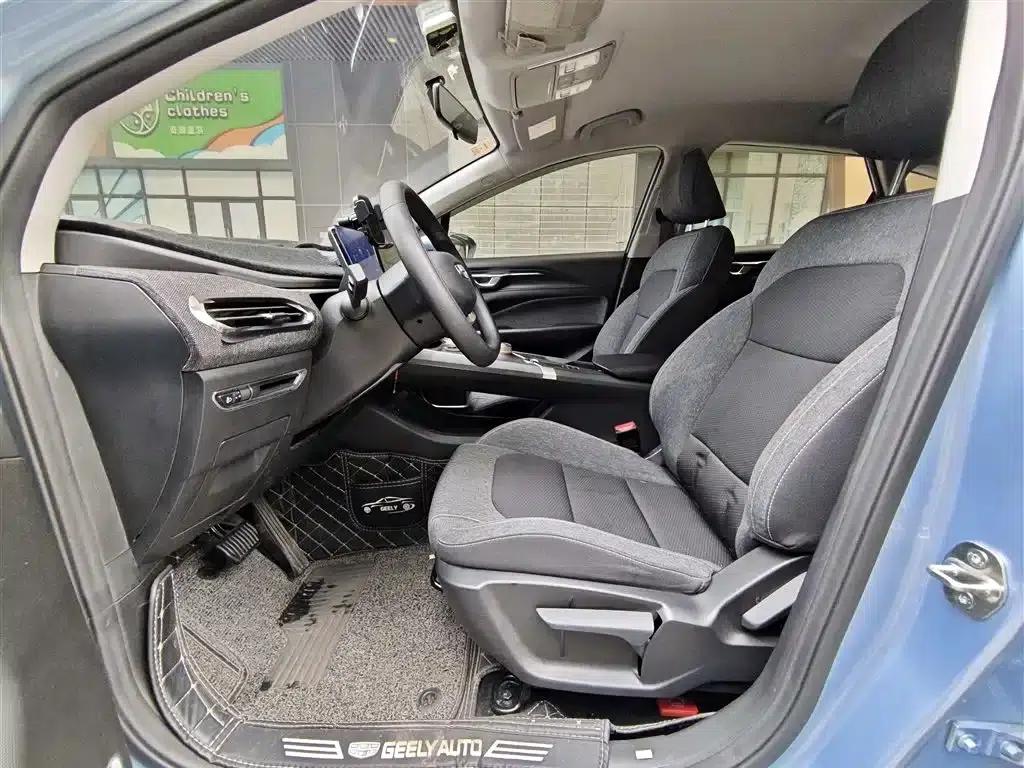Geely Geometry C 2021 C400 Cube Edition — миниатюра 6