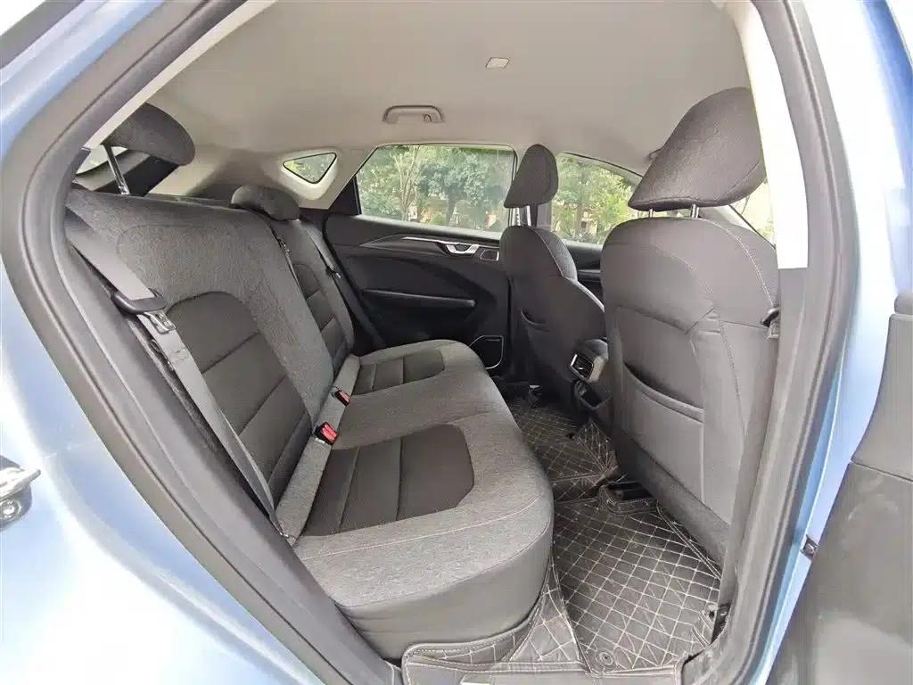 Geely Geometry C 2021 C400 Cube Edition — миниатюра 8