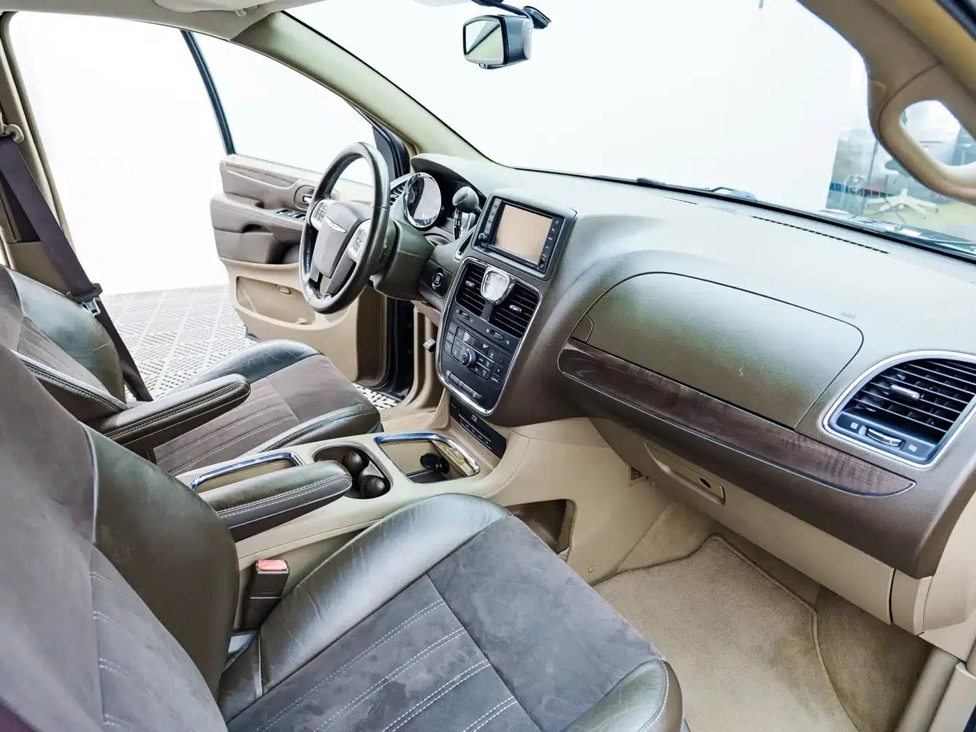2013 Chrysler Grand Voyager (Imported) 3.6L Luxury Edition — миниатюра 14