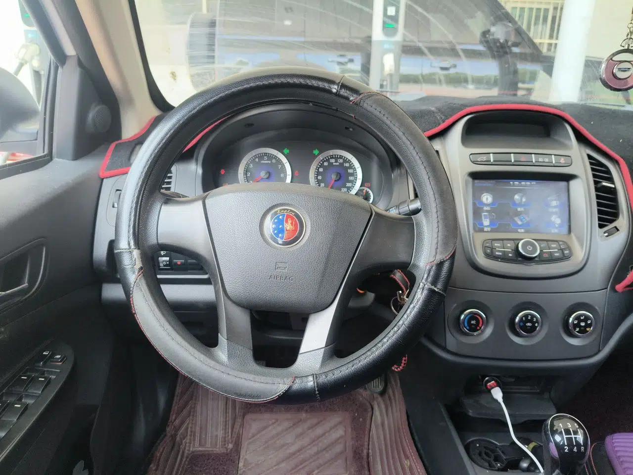 Geely Auto Diamond 2015 Sedan 1.5L Manual SuperDeluxe Model — миниатюра 11
