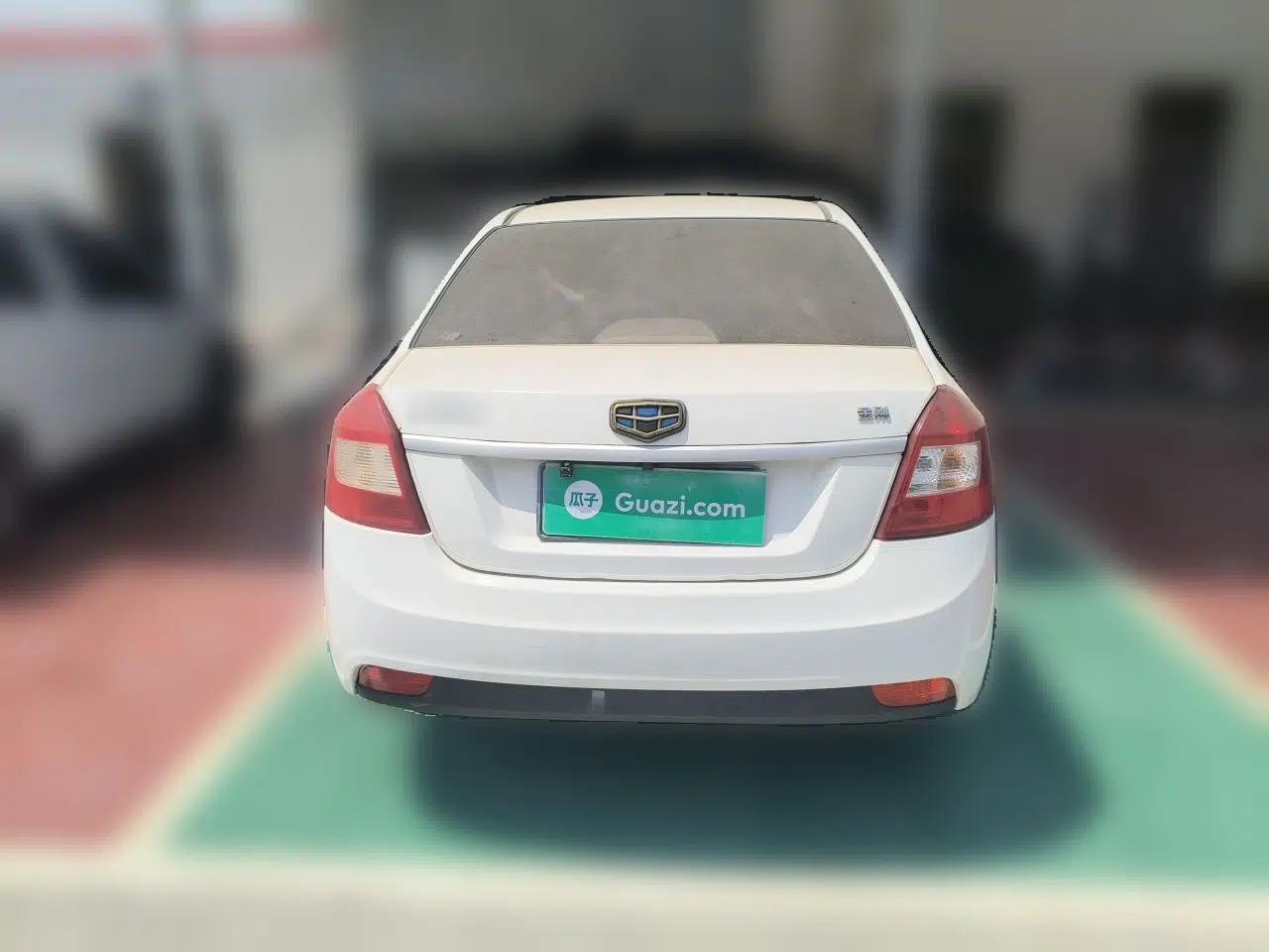 Geely Auto Diamond 2015 Sedan 1.5L Manual SuperDeluxe Model — миниатюра 5