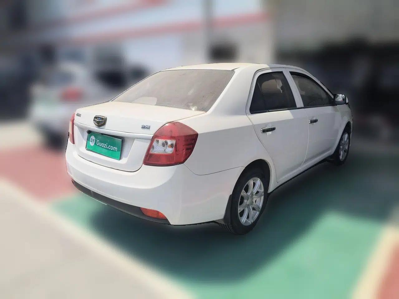 Geely Auto Diamond 2015 Sedan 1.5L Manual SuperDeluxe Model — миниатюра 6
