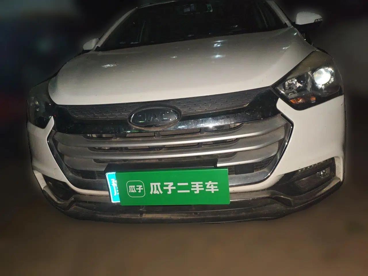 JAC Group Refine S2 2017 1.5L Manual Luxury Connect Edition — миниатюра 2