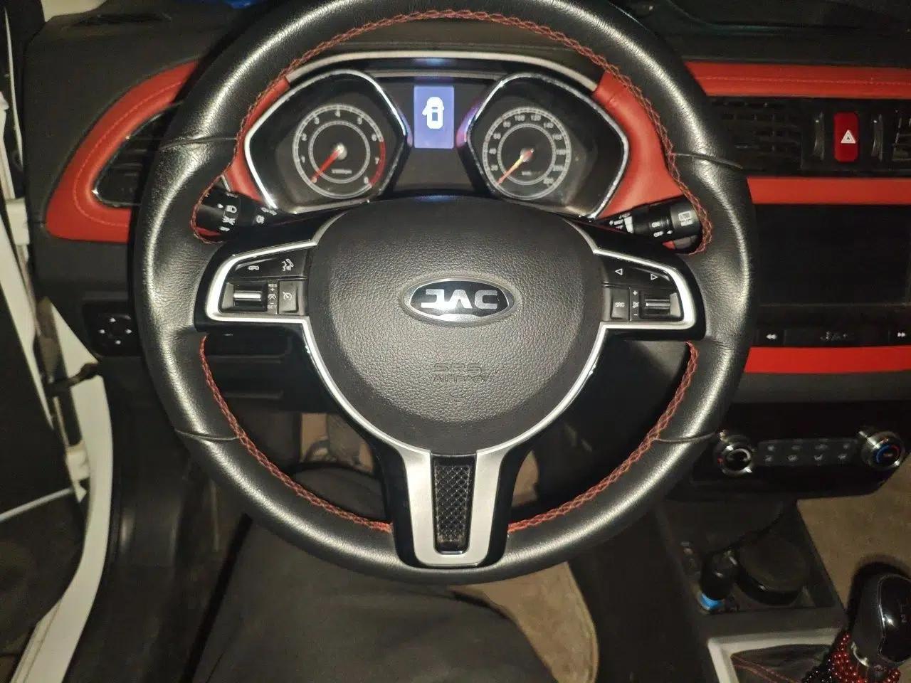 JAC Group Refine S2 2017 1.5L Manual Luxury Connect Edition — миниатюра 11
