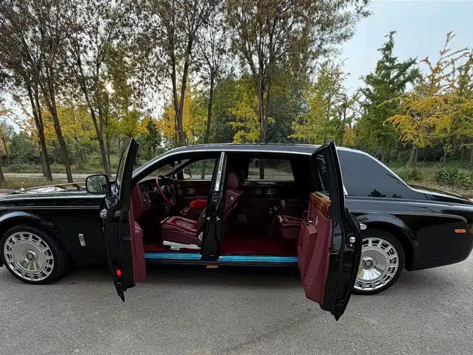 2006 Phantom 6.7L Presidential Class — миниатюра 7
