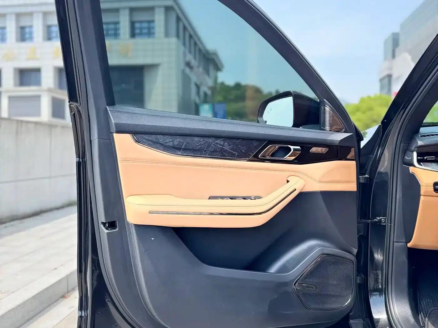 Lynk & Co 09 2021 2.0T Halo 7-seater — миниатюра 18