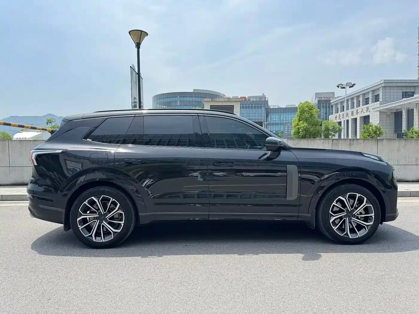Lynk & Co 09 2021 2.0T Halo 7-seater — миниатюра 25