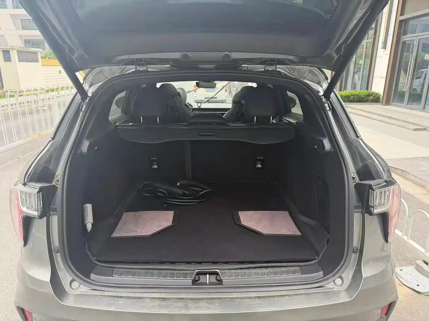 Lynk & Co 01 EM-P 2021 1.5TD PHEV Halo — миниатюра 6