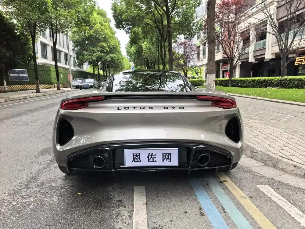 2022 EMIRA 3.5T V6 Manual First Edition — миниатюра 12
