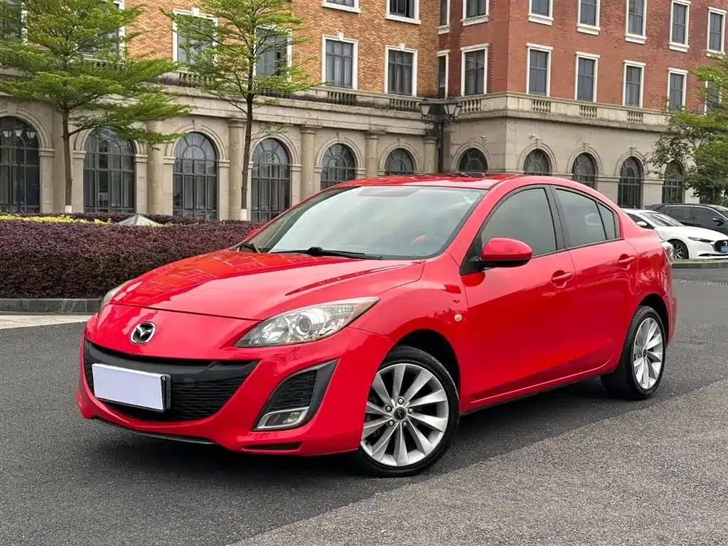 Mazda 3 Axela 2011 Sedan 1.6L Automatic Comfort — миниатюра 1