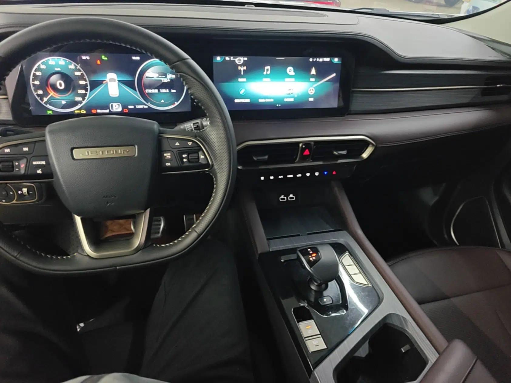 JETOUR X90 PLUS 2024 1.6TD DCT Villa 5-Seater — миниатюра 13