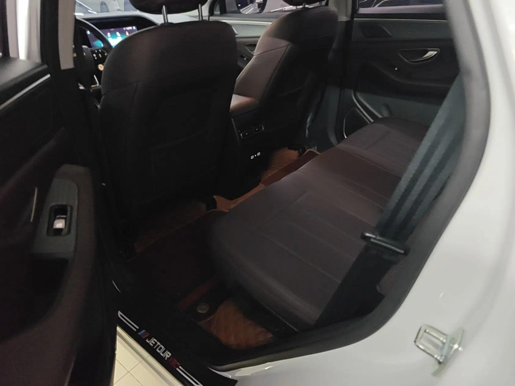 JETOUR X90 PLUS 2024 1.6TD DCT Villa 5-Seater — миниатюра 20