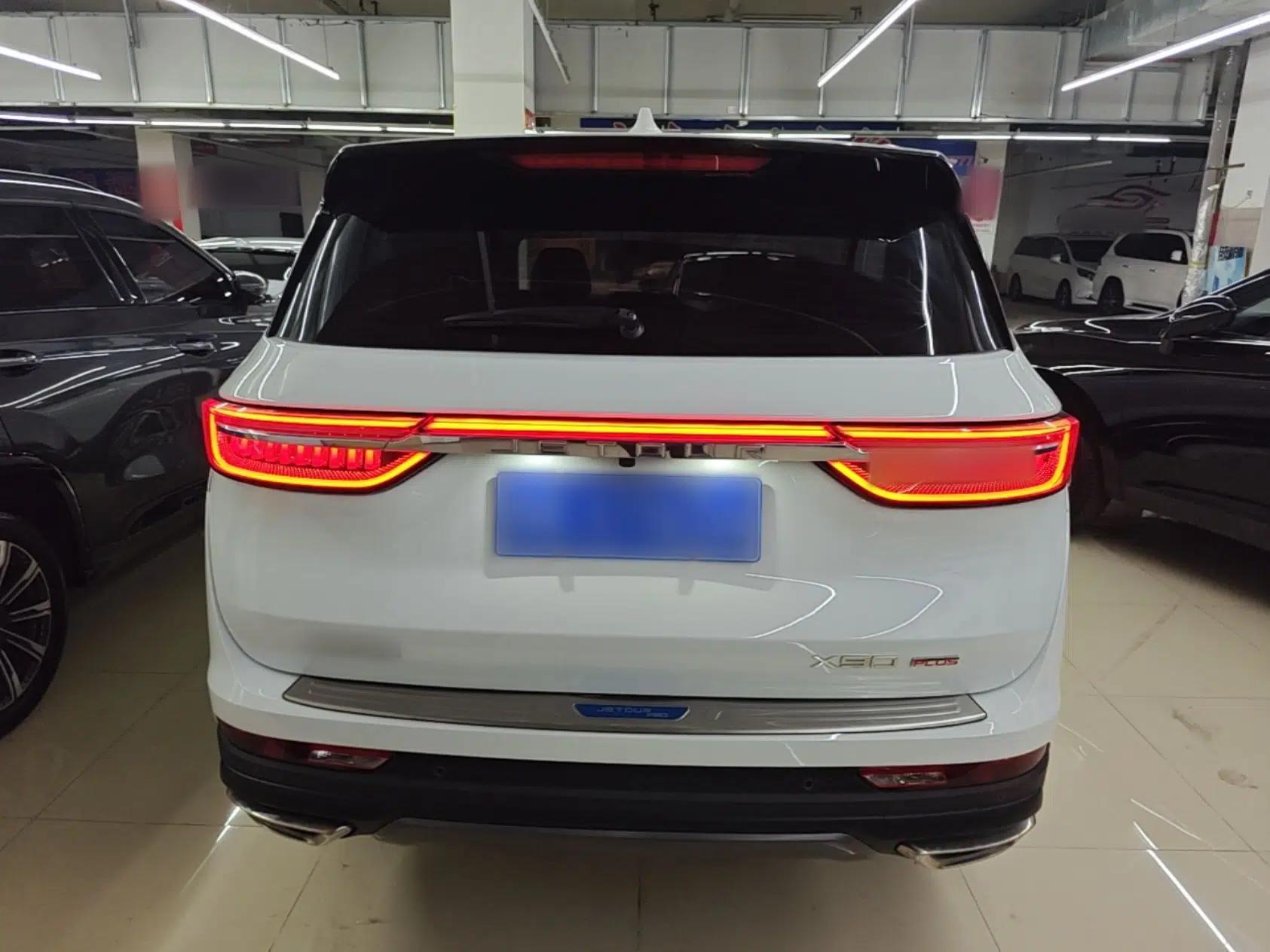 JETOUR X90 PLUS 2024 1.6TD DCT Villa 5-Seater — миниатюра 5
