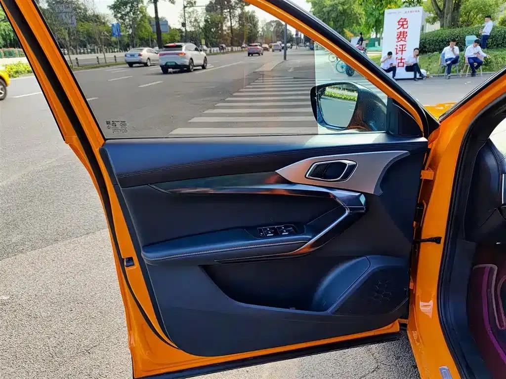 MG ONE 2022 α-Smart Sports Series 1.5T Standard Edition — миниатюра 6