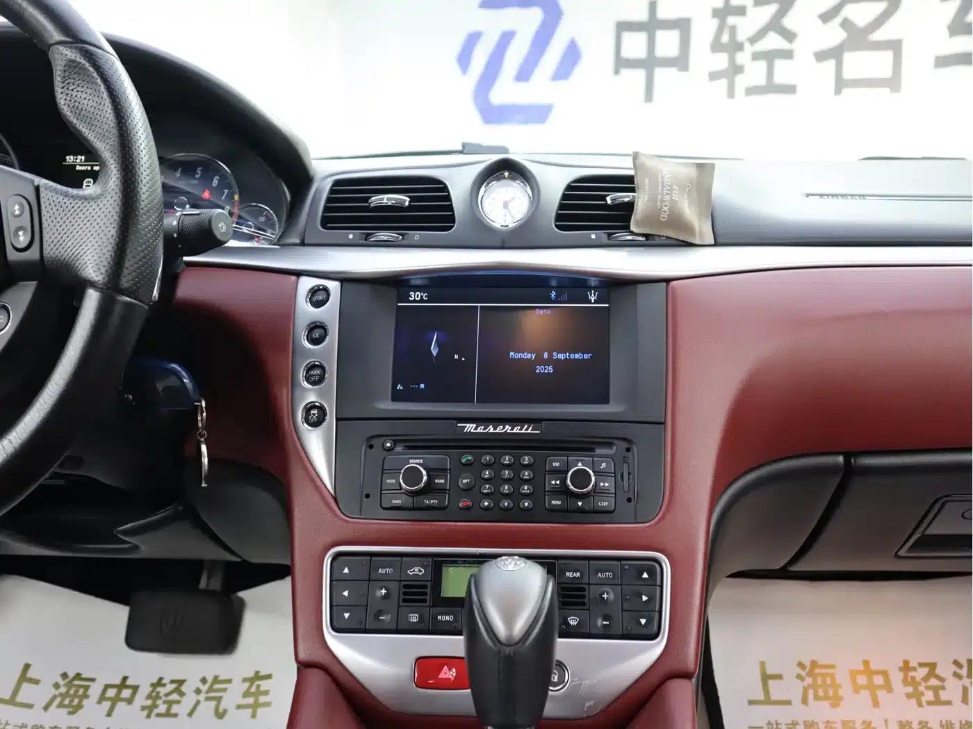 2013 GranTurismo 4.2L Automatic — миниатюра 13