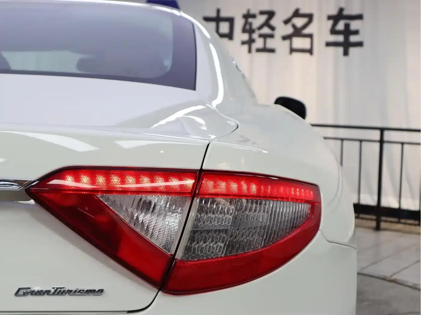 2013 GranTurismo 4.2L Automatic — миниатюра 22