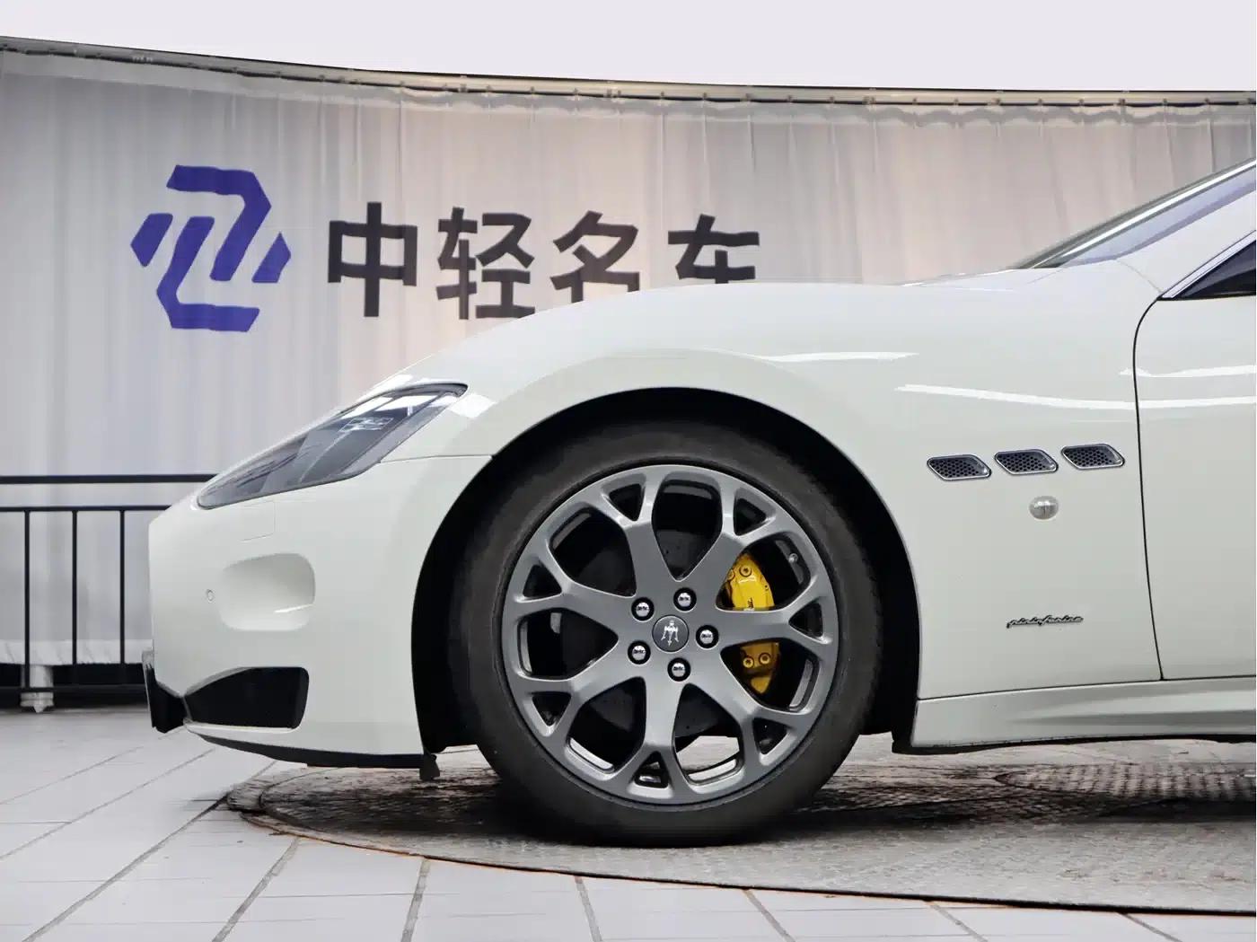 2013 GranTurismo 4.2L Automatic — миниатюра 25