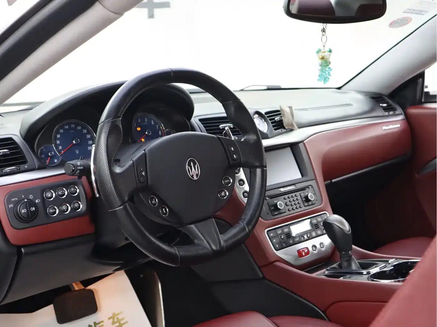 2013 GranTurismo 4.2L Automatic — миниатюра 7