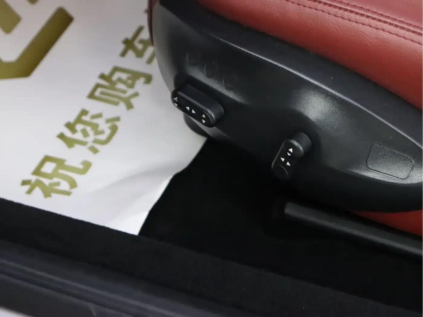 2013 GranTurismo 4.2L Automatic — миниатюра 10