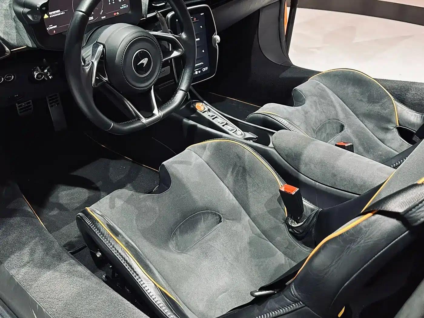 Artura 2025 3.0T Hybrid Spider — миниатюра 13