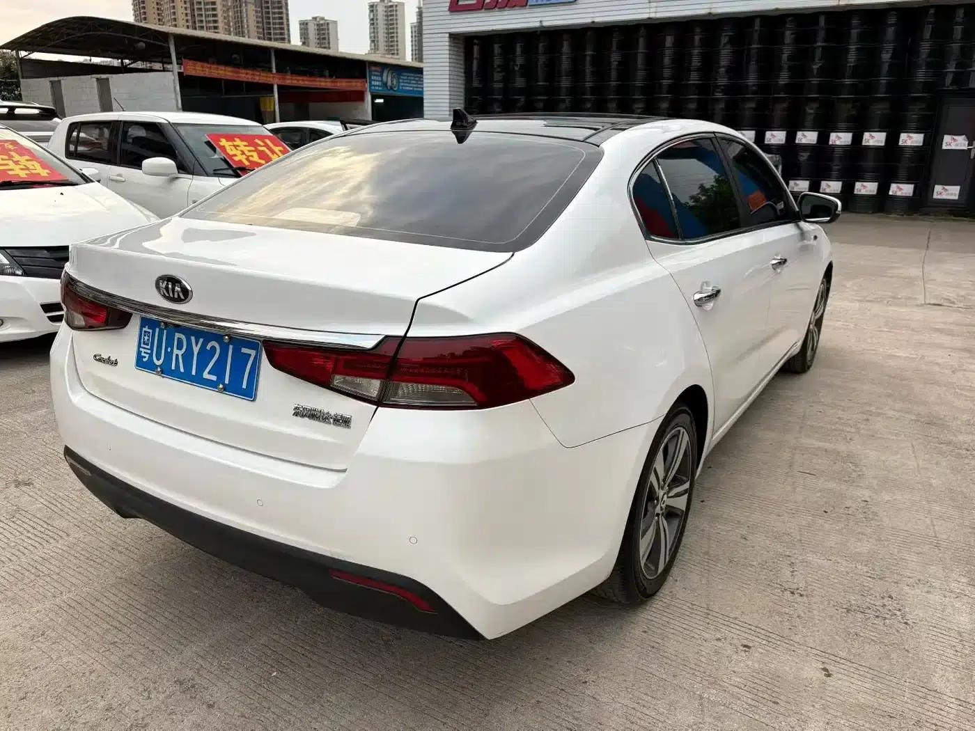 K5 2017 1.8L Automatic GLS — миниатюра 7