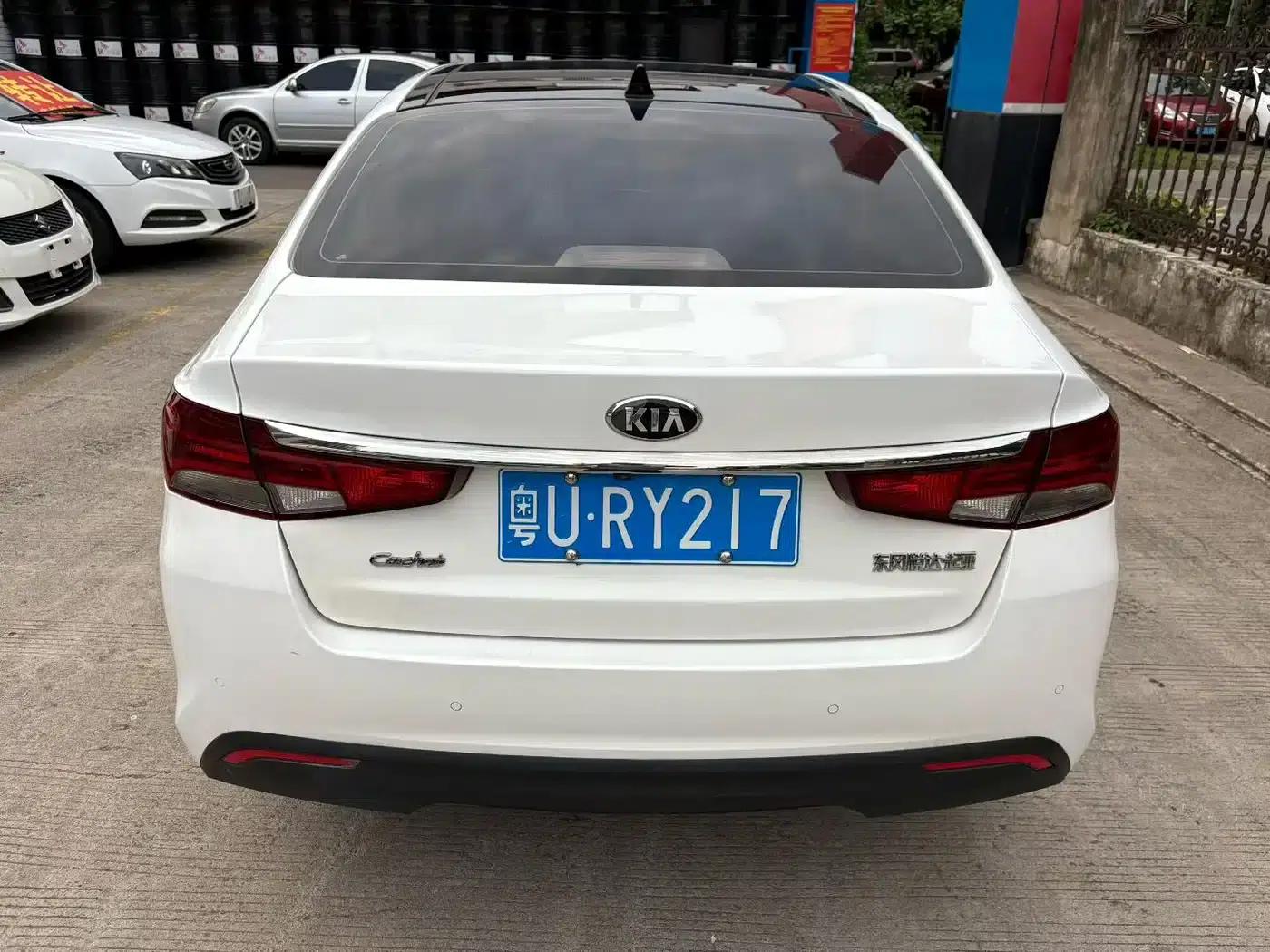 K5 2017 1.8L Automatic GLS — миниатюра 8