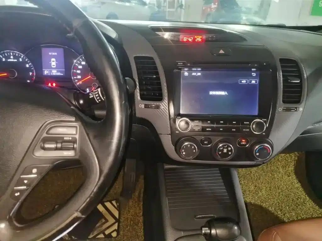 Kia K3S 2014 1.6L Automatic GLS — миниатюра 13