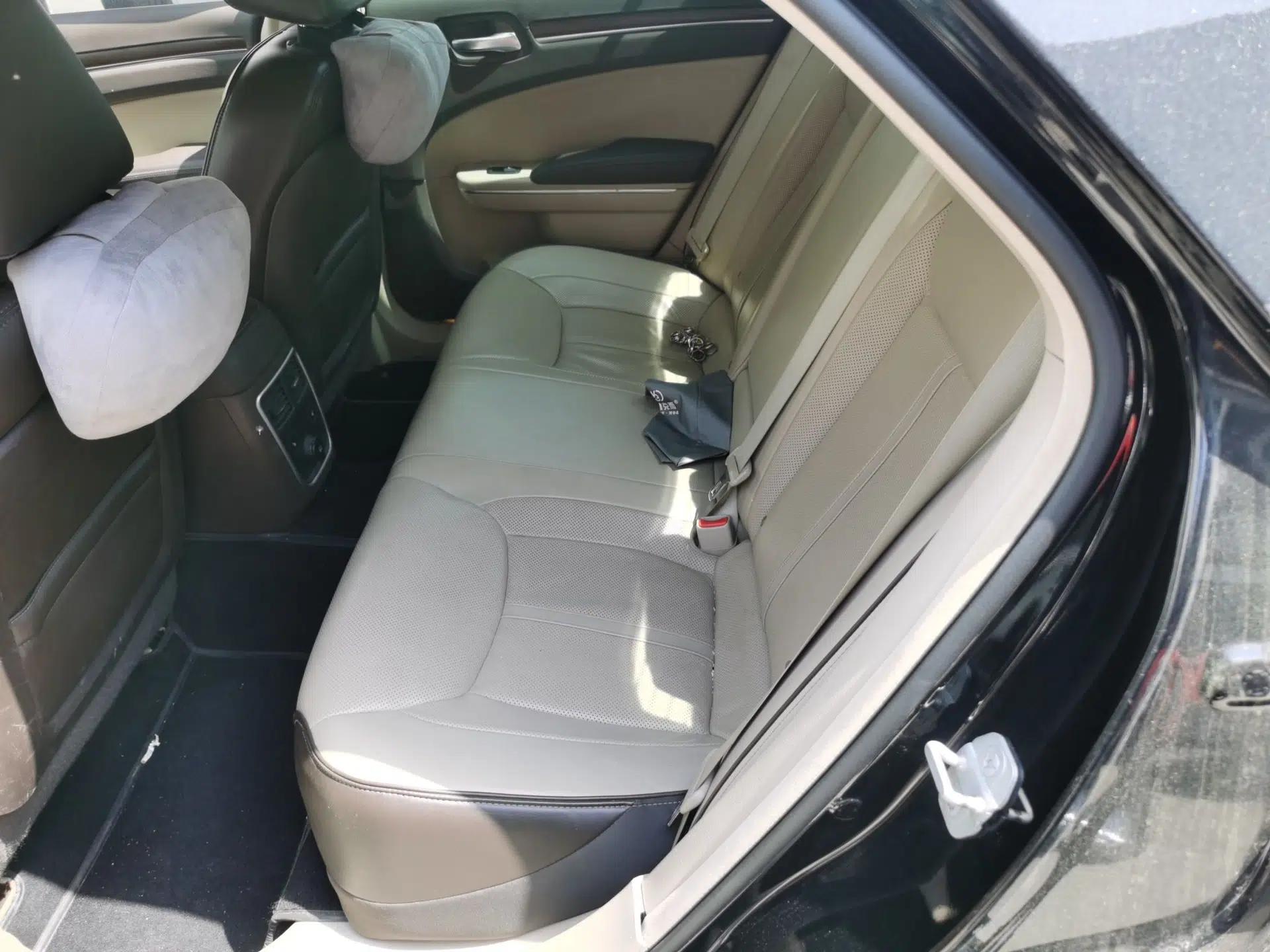 Chrysler 300C 2014 3.0L Excellence Edition — миниатюра 18