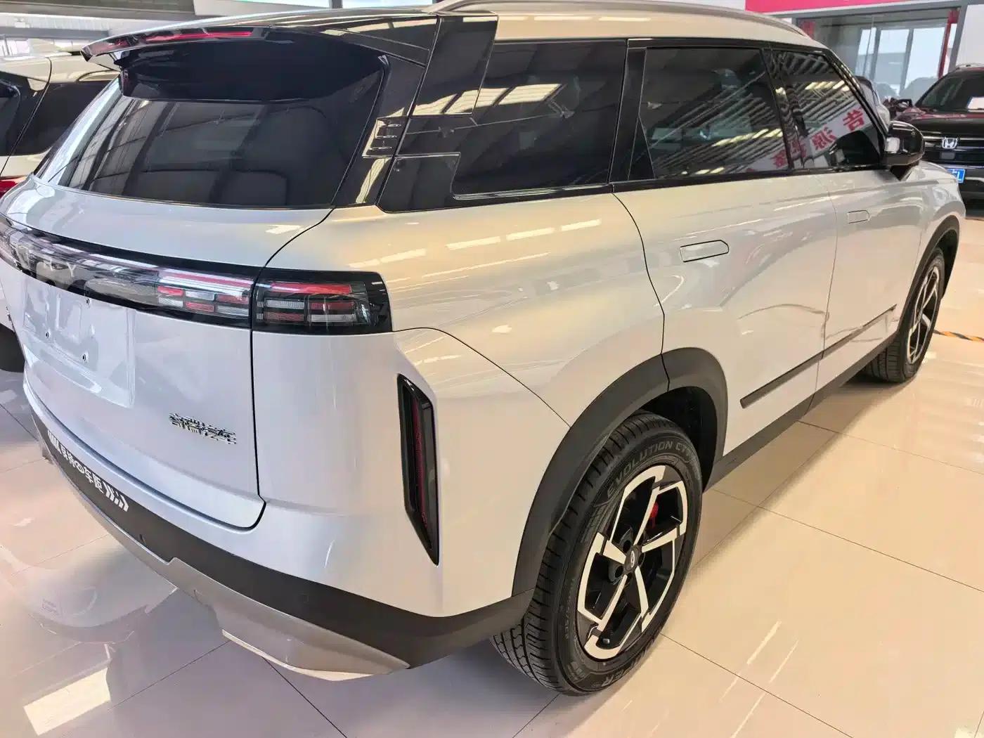 Explore 06 2024 Wilderness Edition 1.6T 4WD Leading the Trend — миниатюра 3