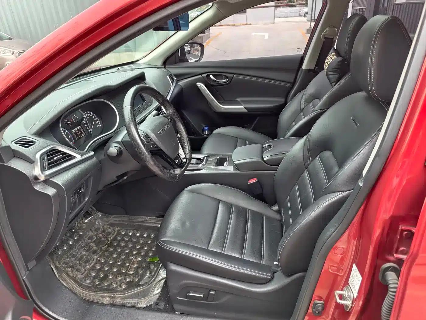 Venucia T90 2017 2.0L CVT Smart Edition — миниатюра 3