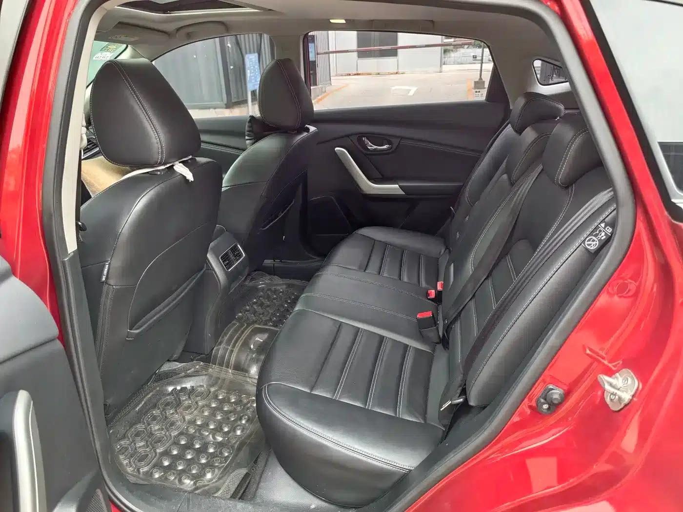 Venucia T90 2017 2.0L CVT Smart Edition — миниатюра 4