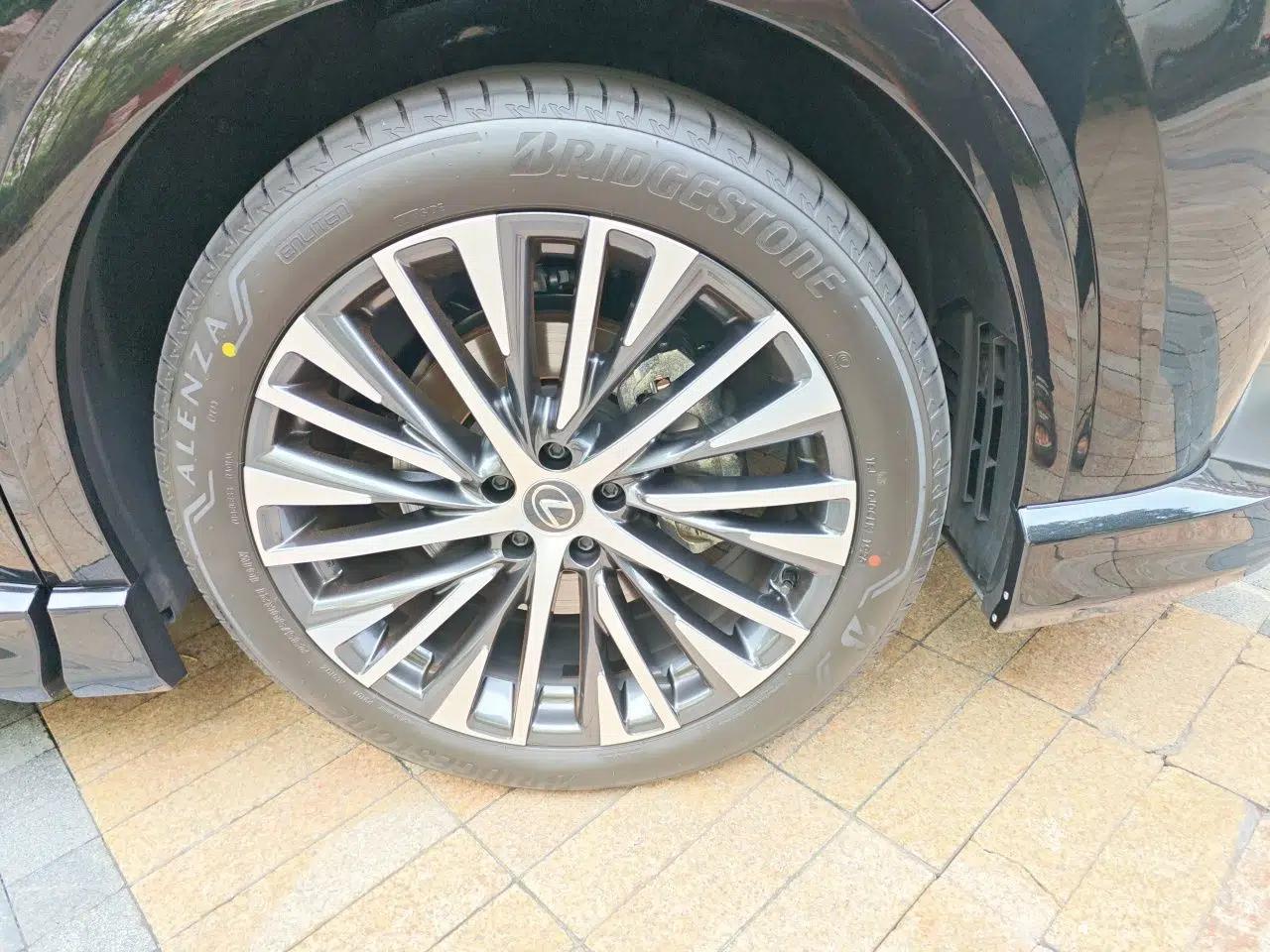 Lexus RX New Energy 2025 450h+ Four-Wheel Drive Comfort Edition — миниатюра 8