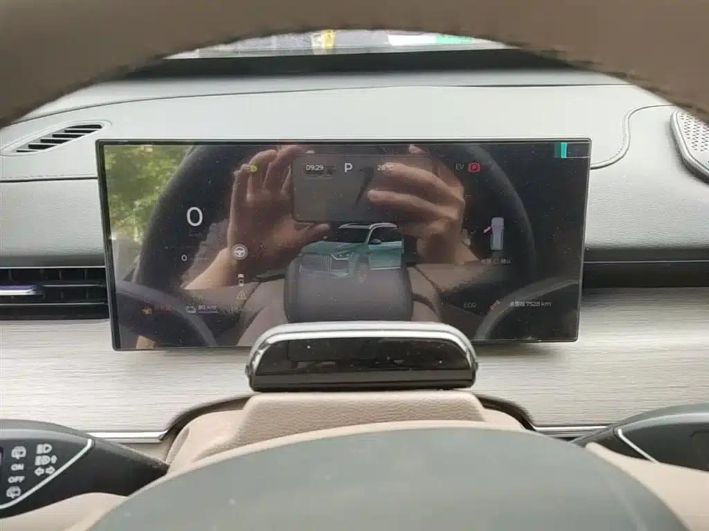 Fengyun T8 2025 1.5T 130km Premium Edition 5-seater — миниатюра 12