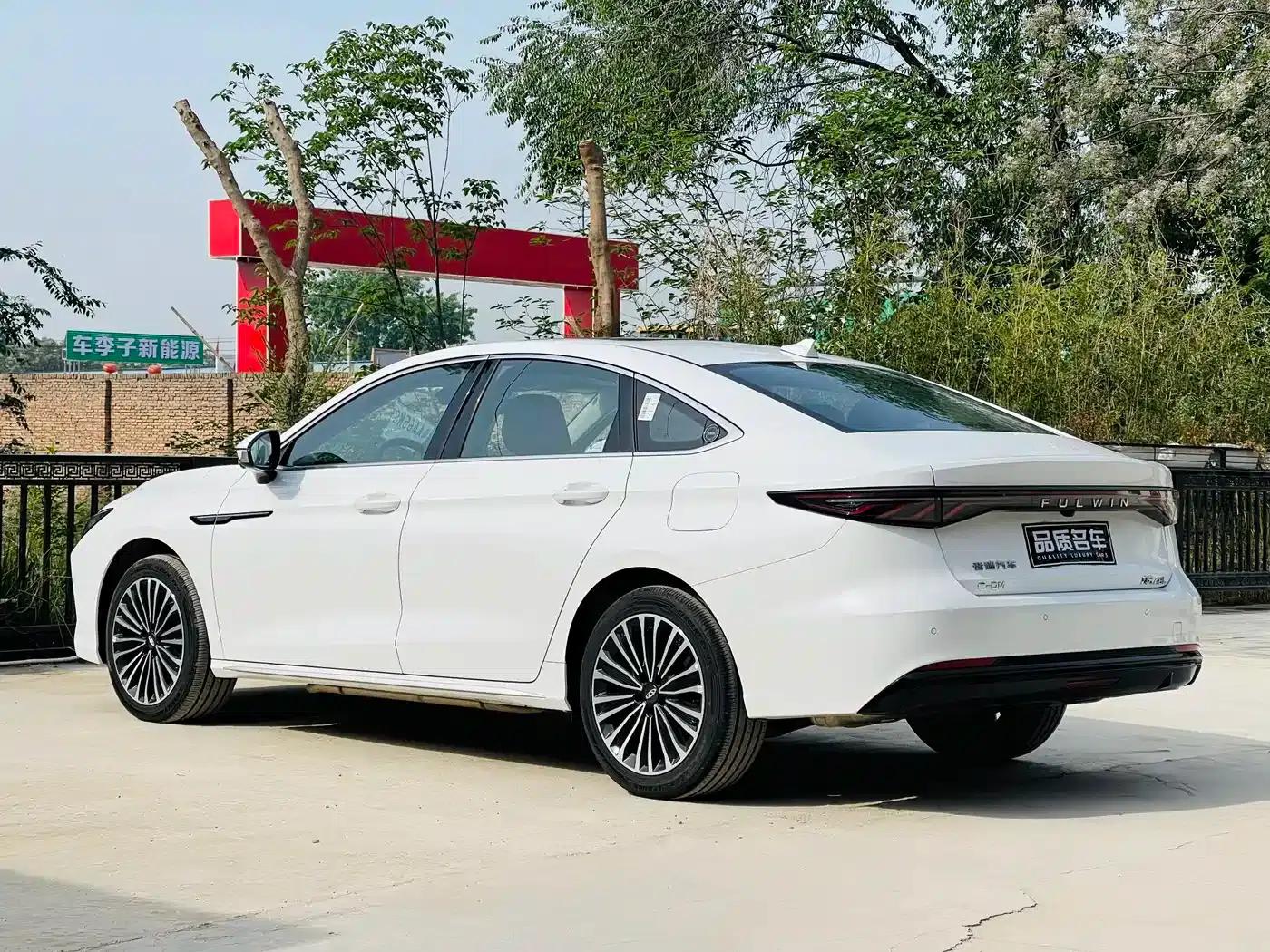 Fengyun A8L 2025 1.5TGDI 145km Luxury Edition — миниатюра 20