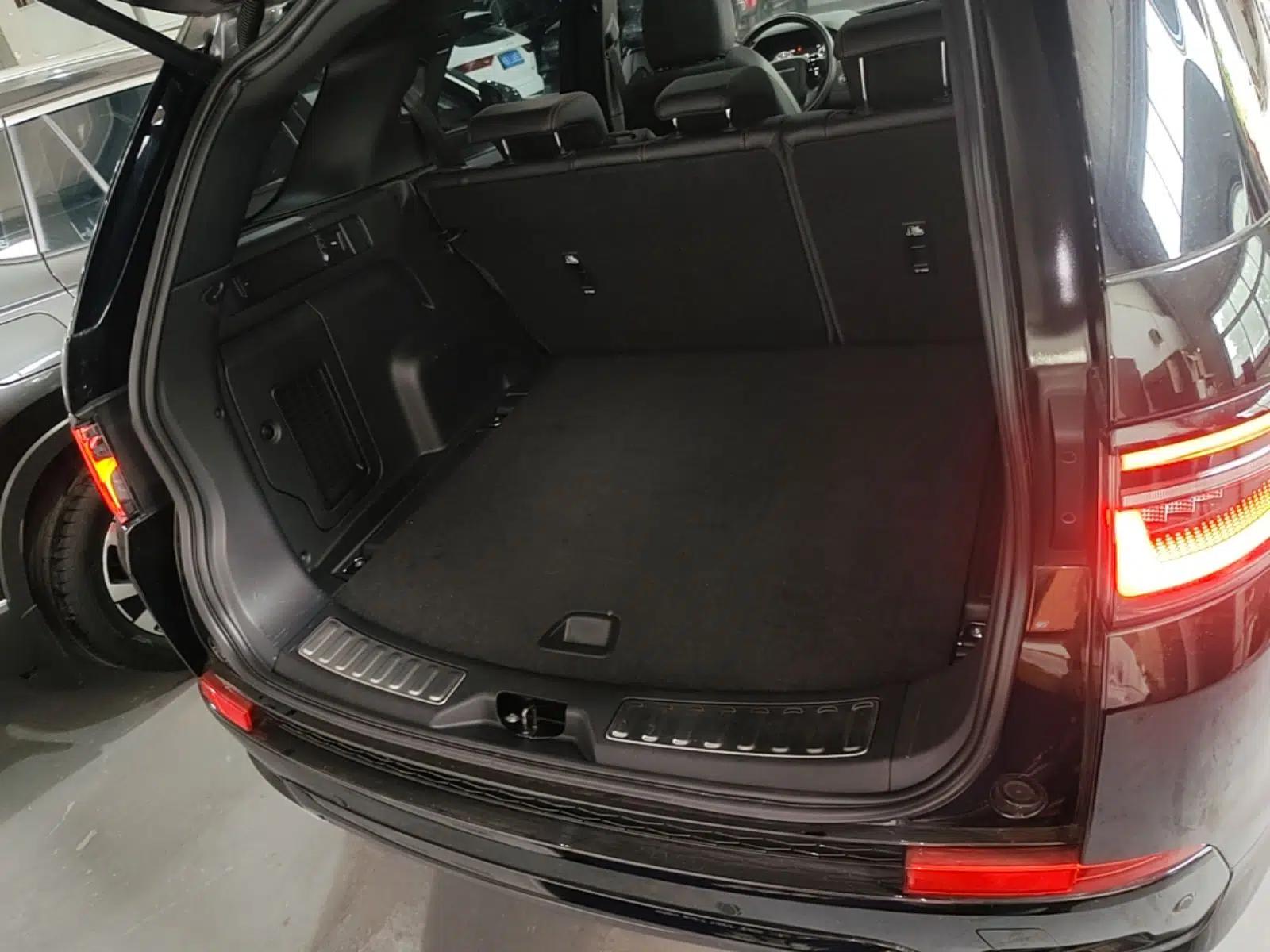 Land Rover Discovery Sport New Energy 2021 P300e Performance Tech Edition — миниатюра 22