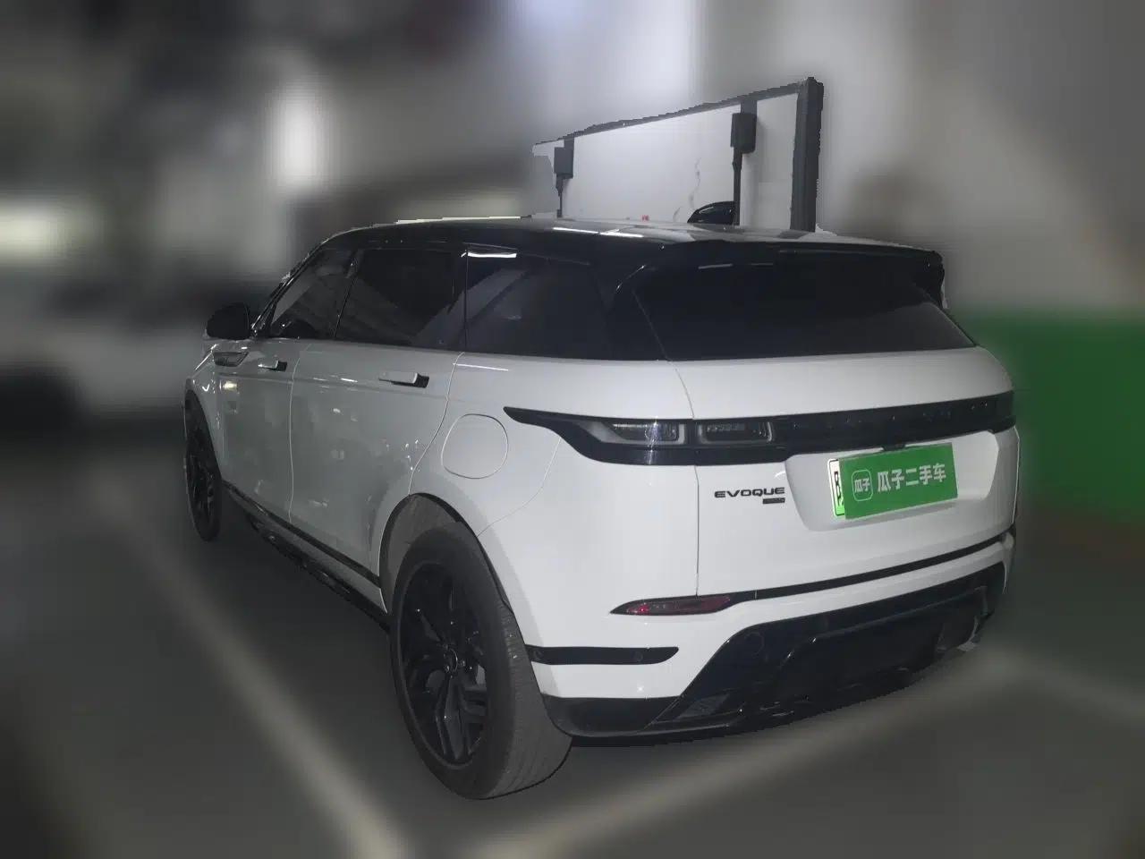 Land Rover Range Evoque New Energy 2021 Aurora L P300e Luxury Edition — миниатюра 4