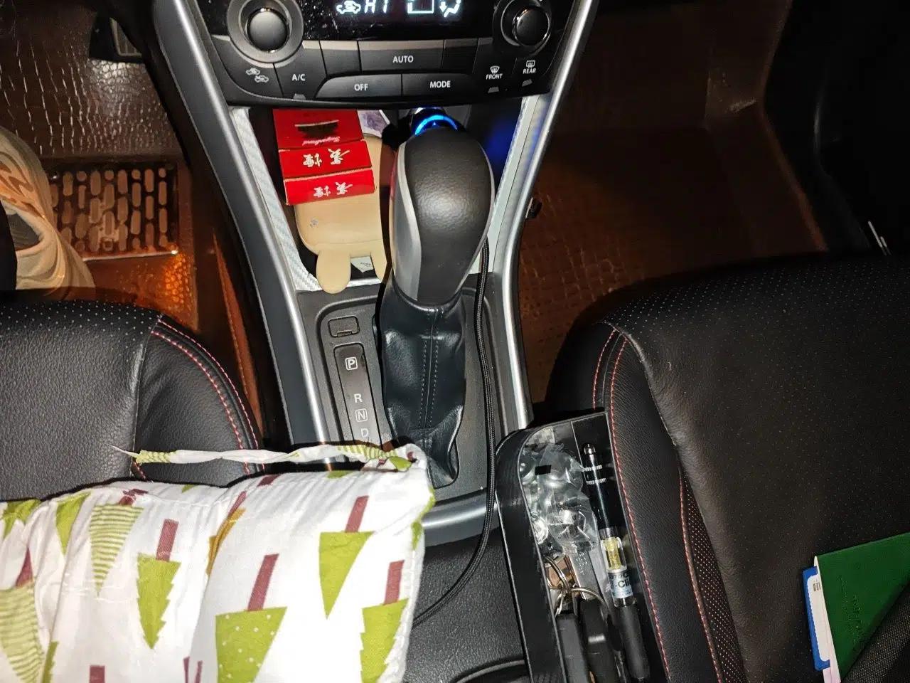 Suzuki S-Cross 2014 1.6L CVT Two-Wheel Drive Elite Version — миниатюра 15