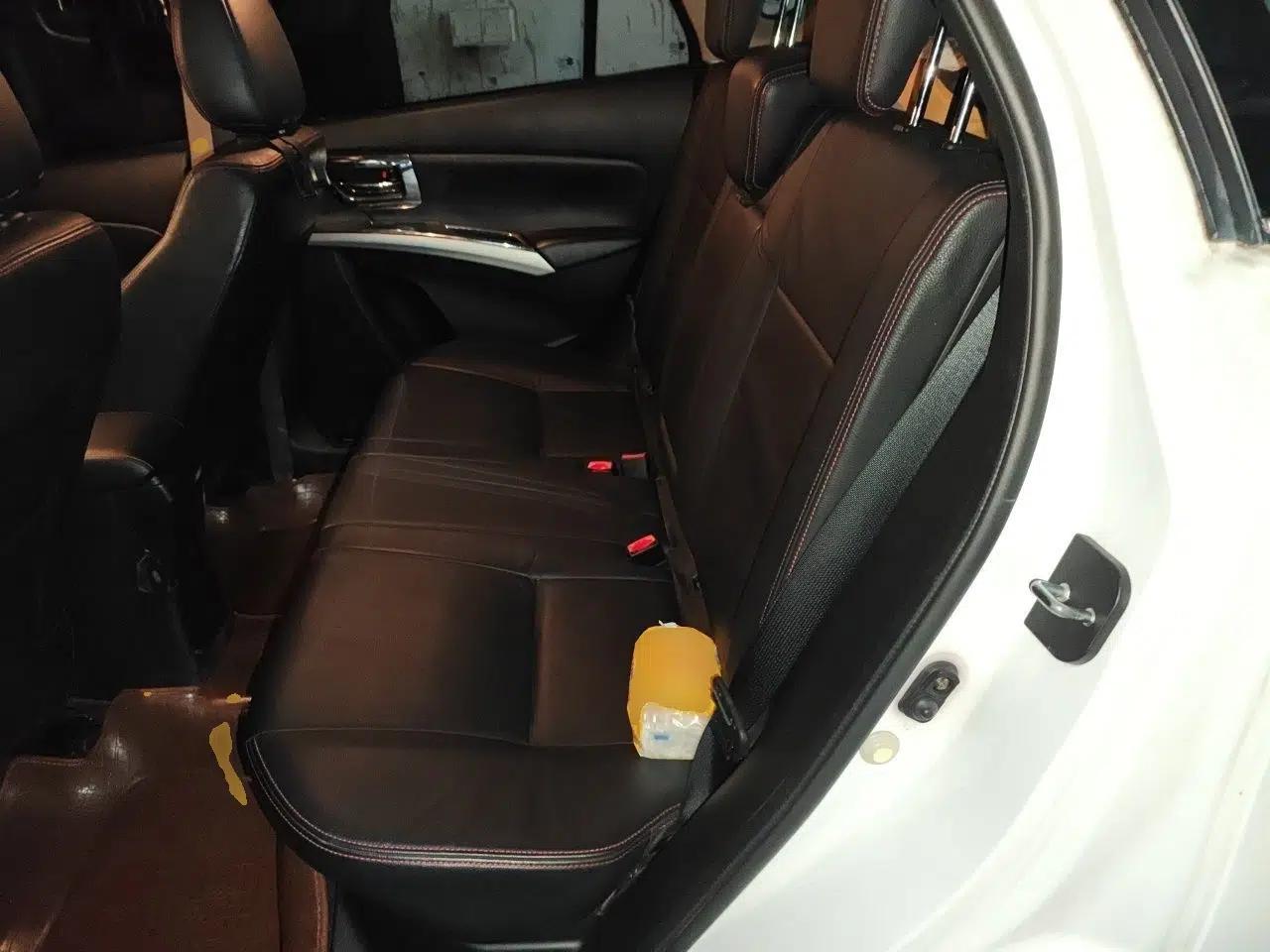 Suzuki S-Cross 2014 1.6L CVT Two-Wheel Drive Elite Version — миниатюра 18
