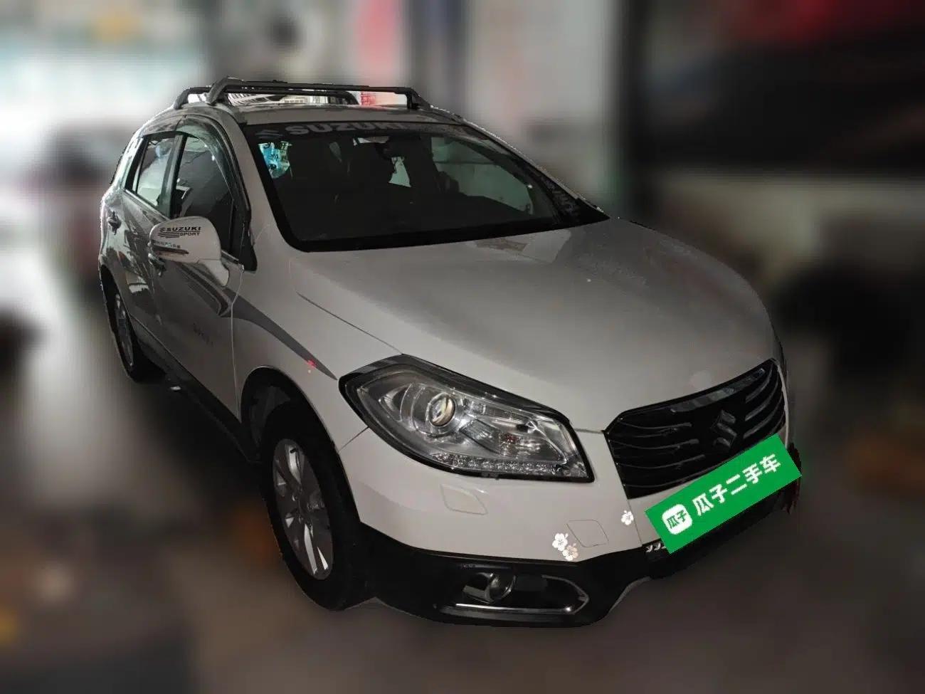 Suzuki S-Cross 2014 1.6L CVT Two-Wheel Drive Elite Version — миниатюра 3